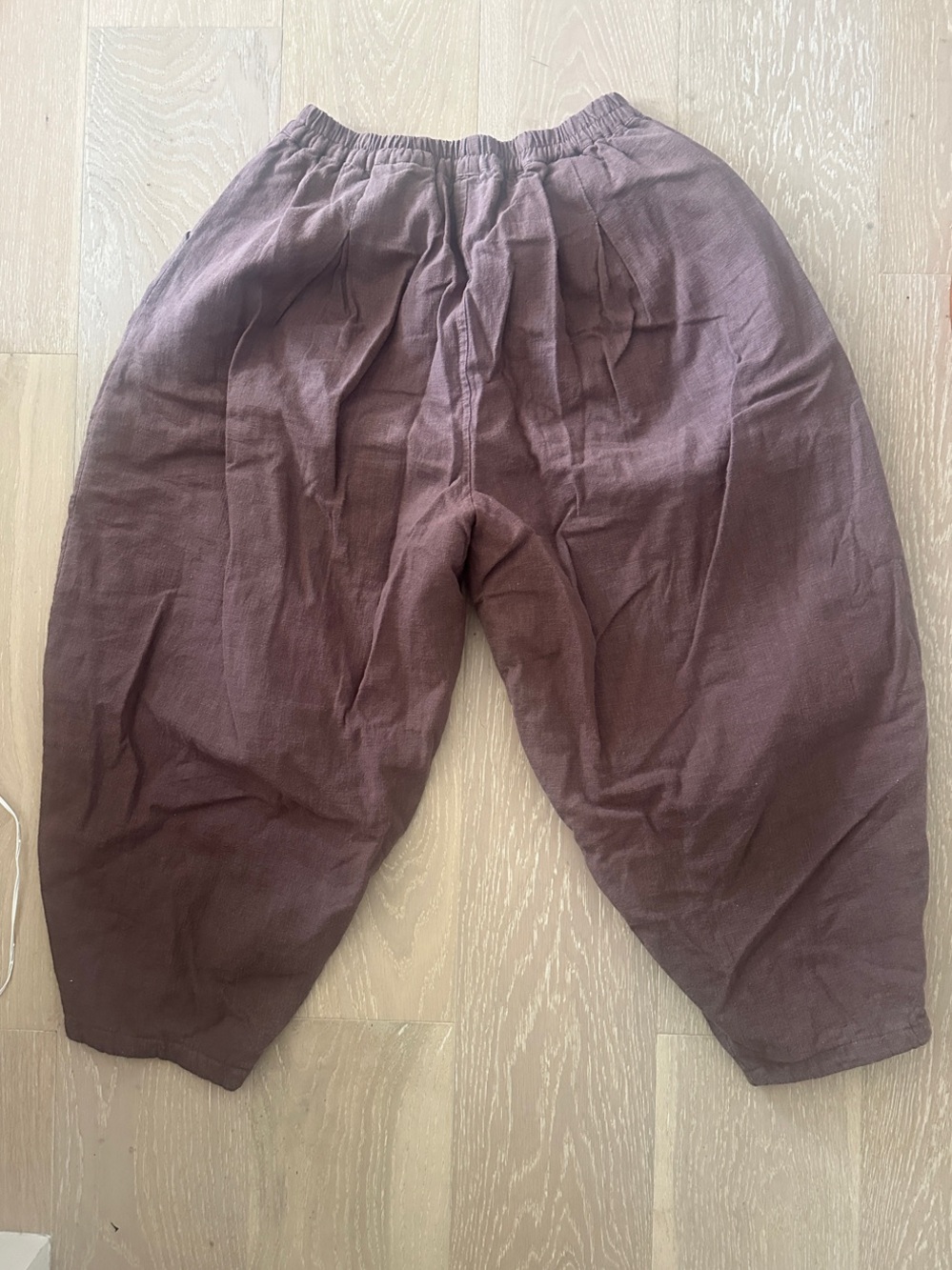 Relaxed Men’s Linen Pants in Mauve